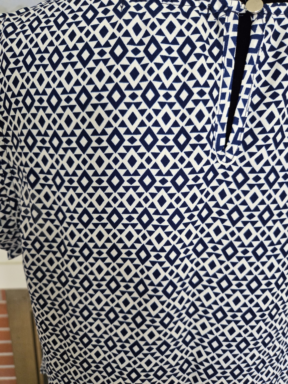Forever 21 Navy & White Geometric Ruffle Sleeve Blouse - Picture 3 of 4